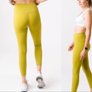 ZYIA Pistachio Luxe leggings!